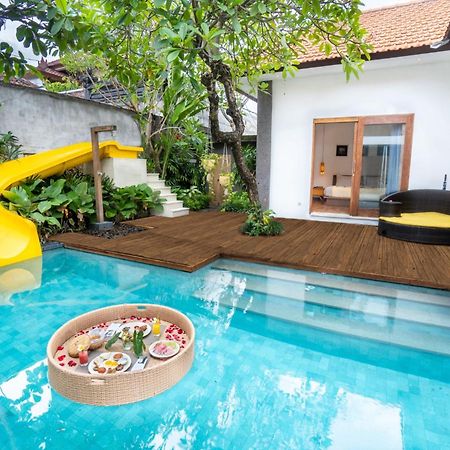 La Mira Villa Seminyak By Ini Vie Hospitality Kerobokan Exterior foto